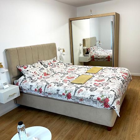 Central Residence Târgu Jiu Εξωτερικό φωτογραφία